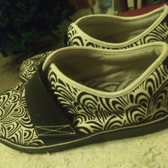 PUMA EL REY BLACKLIGHT SPECIALS sz11US - Picture 5 of 6